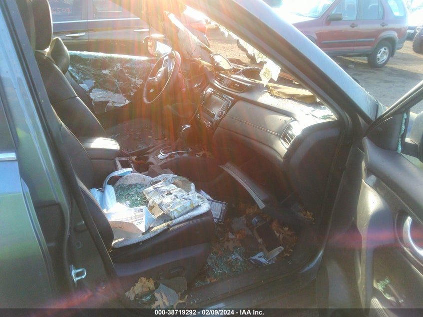 VIN 5N1AT2MV1KC781797 2019 NISSAN ROGUE SL