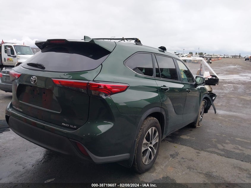 VIN 5TDKDRBHXPS503658 2023 TOYOTA HIGHLANDER XLE