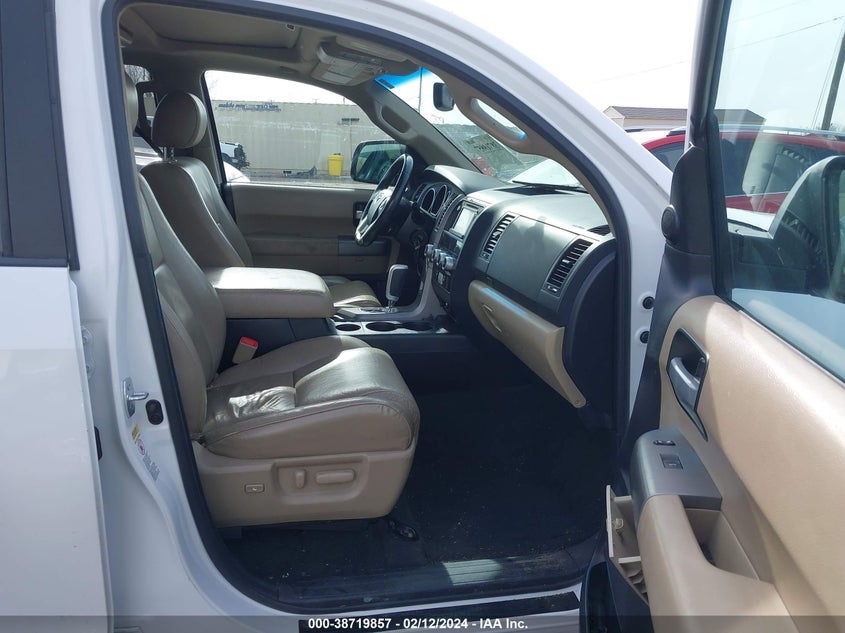 2015 Toyota Sequoia Limited 5.7L V8 VIN: 5TDJW5G15FS122423 Lot: 38719857