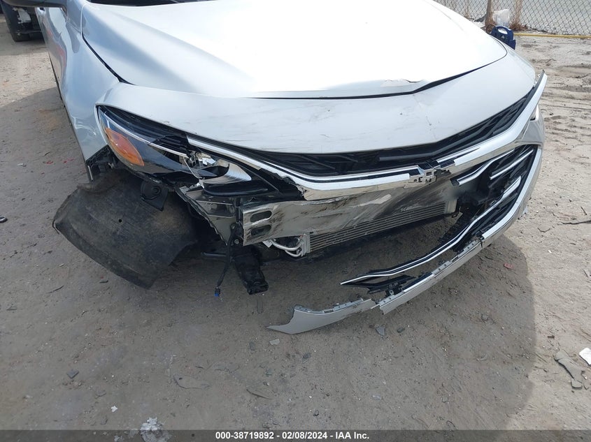 VIN 1G1ZC5ST0NF121546 2022 CHEVROLET MALIBU FWD 1FL