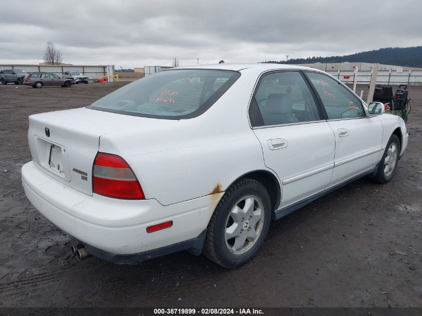 1995 Honda Accord Ex VIN: 1HGCE6667SA011458 Lot: 38719899