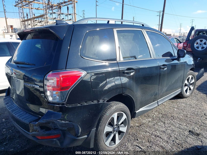 VIN JF2SJAEC1JH488796 2018 SUBARU FORESTER 2.5I PREMIUM