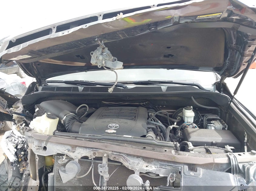 2019 TOYOTA TUNDRA 1794 5.7L V8 - 5TFAY5F1XKX821899