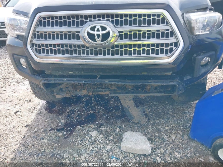 VIN 5TFCZ5AN7HX080622 2017 TOYOTA TACOMA TRD SPORT