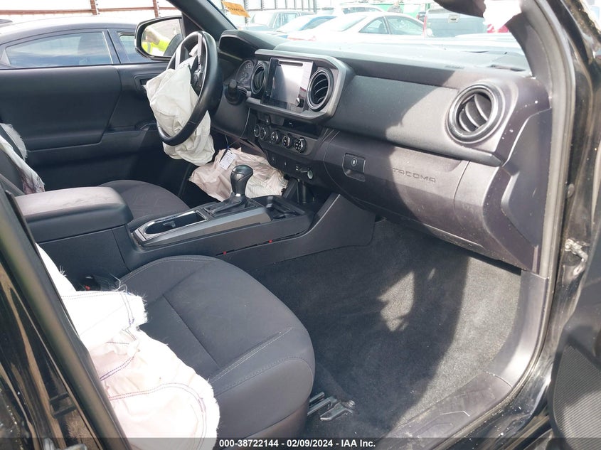 VIN 5TFCZ5AN7HX080622 2017 TOYOTA TACOMA TRD SPORT