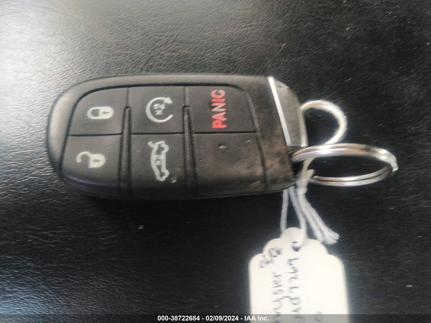 VIN 2C3CCAGG2KH690821 2019 CHRYSLER 300 S