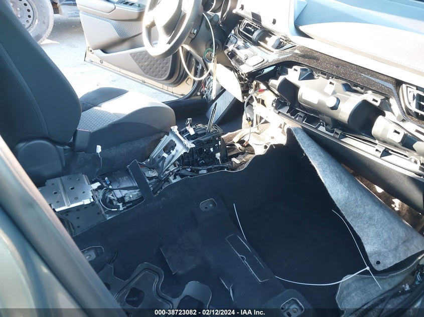 VIN JTNKHMBX9M1122502 2021 TOYOTA C-HR LE