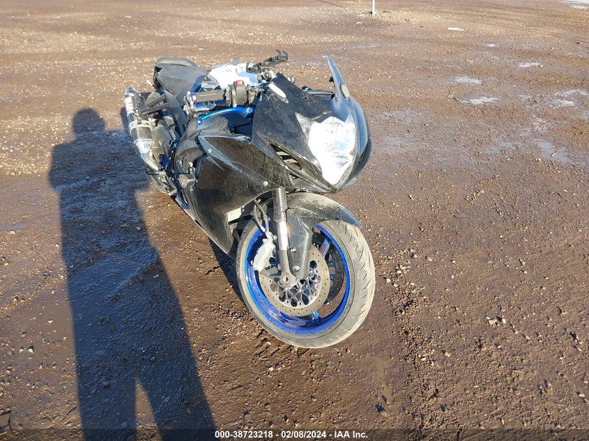 VIN JS1GN7FA1K7100041 2019 SUZUKI GSX-R600