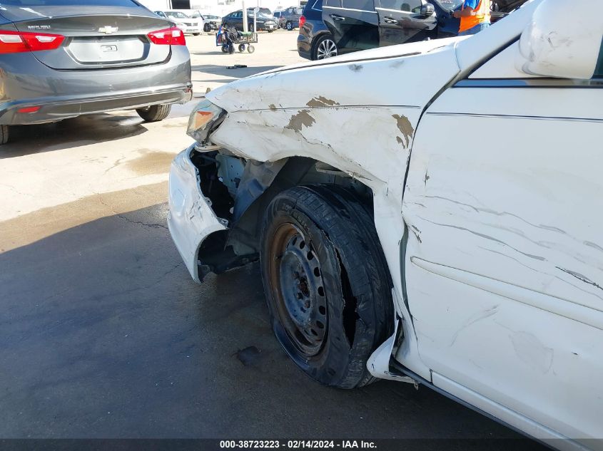 2003 Toyota Camry Le VIN: 4T1BE32K23U118232 Lot: 38723223