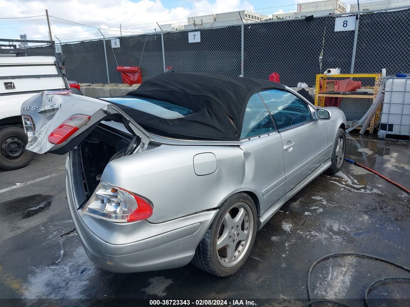 2002 Mercedes-Benz Clk 55 Amg VIN: WDBLK74G82T108700 Lot: 38723343