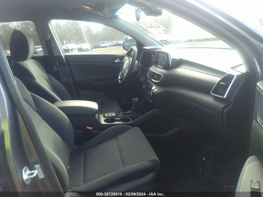 2019 HYUNDAI TUCSON SE - KM8J23A48KU909130