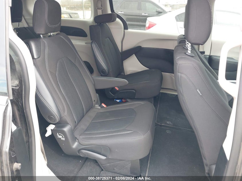 VIN 2C4RC1CG9PR610959 2023 CHRYSLER VOYAGER LX