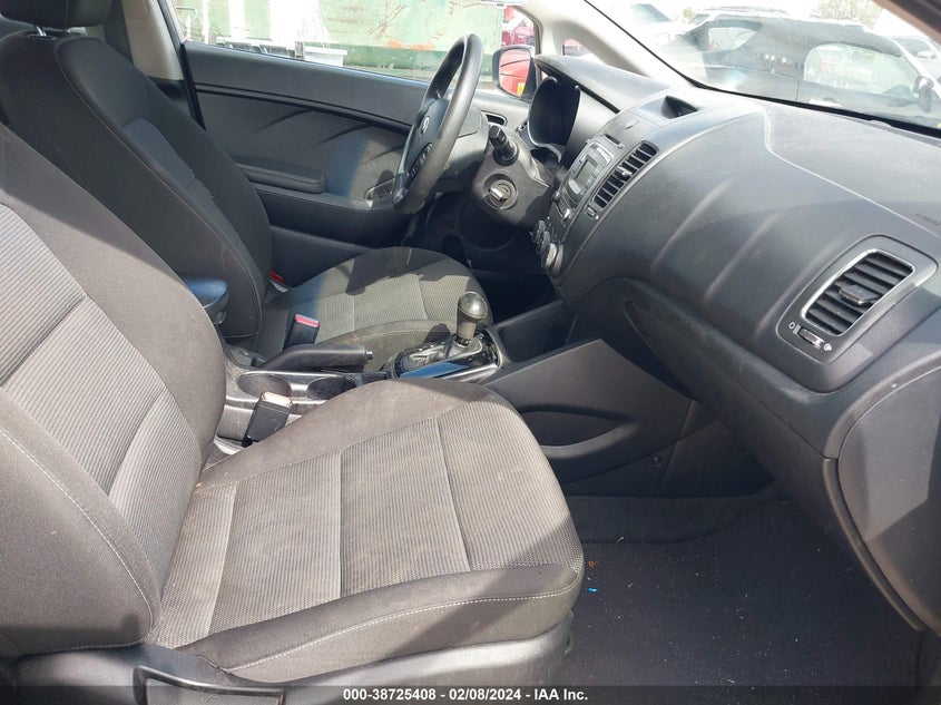 2018 KIA FORTE LX - 3KPFK4A77JE183364