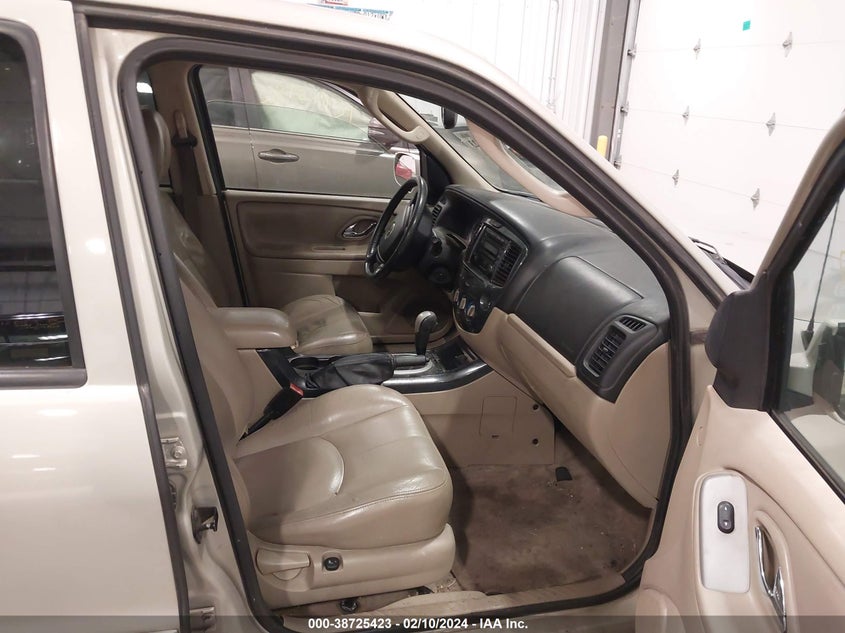 2006 Mazda Tribute S VIN: 4F2YZ96186KM11818 Lot: 38725423