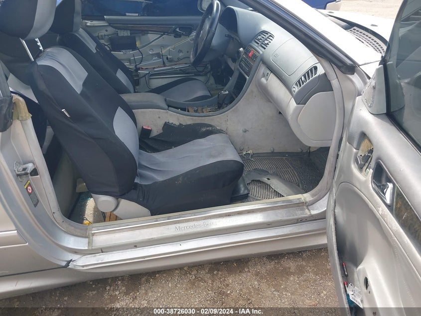 2001 Mercedes-Benz Clk 430 VIN: WDBLK70G61T069058 Lot: 38726030