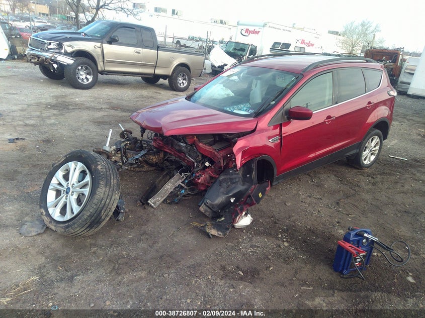 VIN 1FMCU9GD9JUB22103 2018 FORD ESCAPE SE