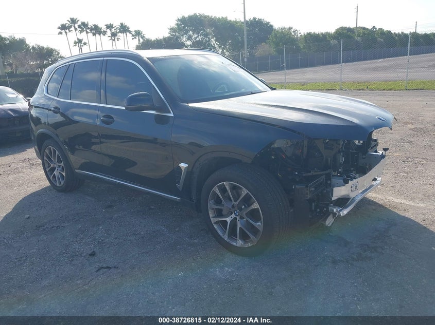 VIN 5UX13EU04R9S70228 2024 BMW X5 SDRIVE 40I