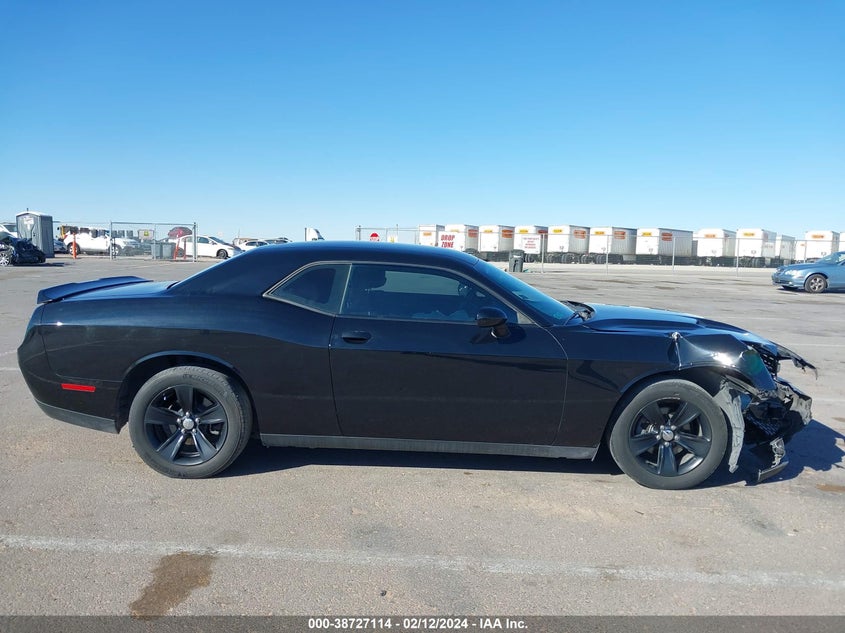 VIN 2C3CDZAG4JH302927 2018 DODGE CHALLENGER SXT