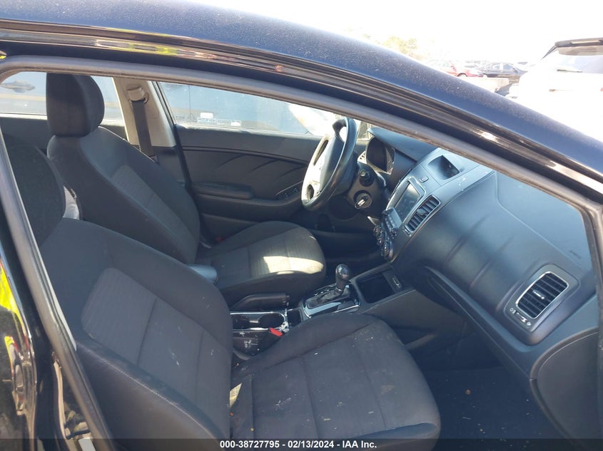 2018 KIA FORTE LX/S - 3KPFL4A79JE192578