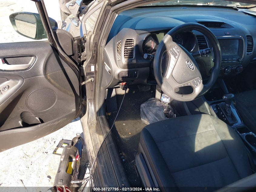 2018 KIA FORTE LX/S - 3KPFL4A79JE192578