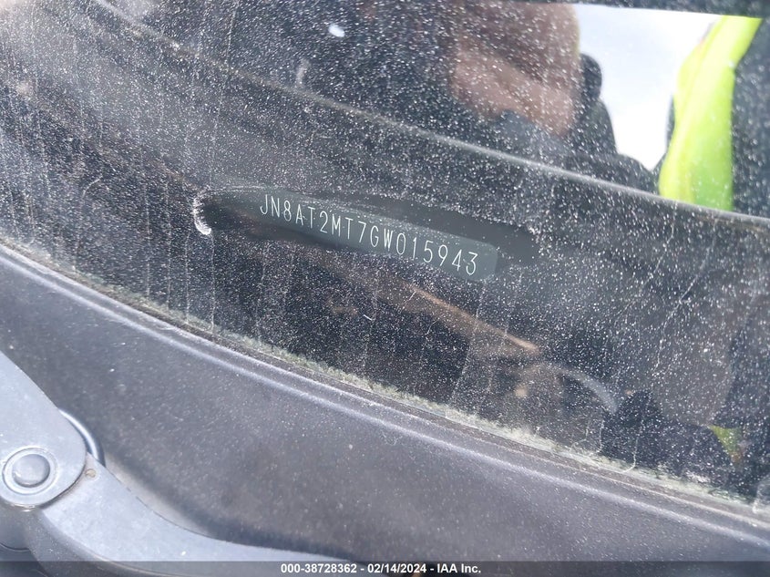 2016 NISSAN ROGUE - 0JN88C2MCGW015943