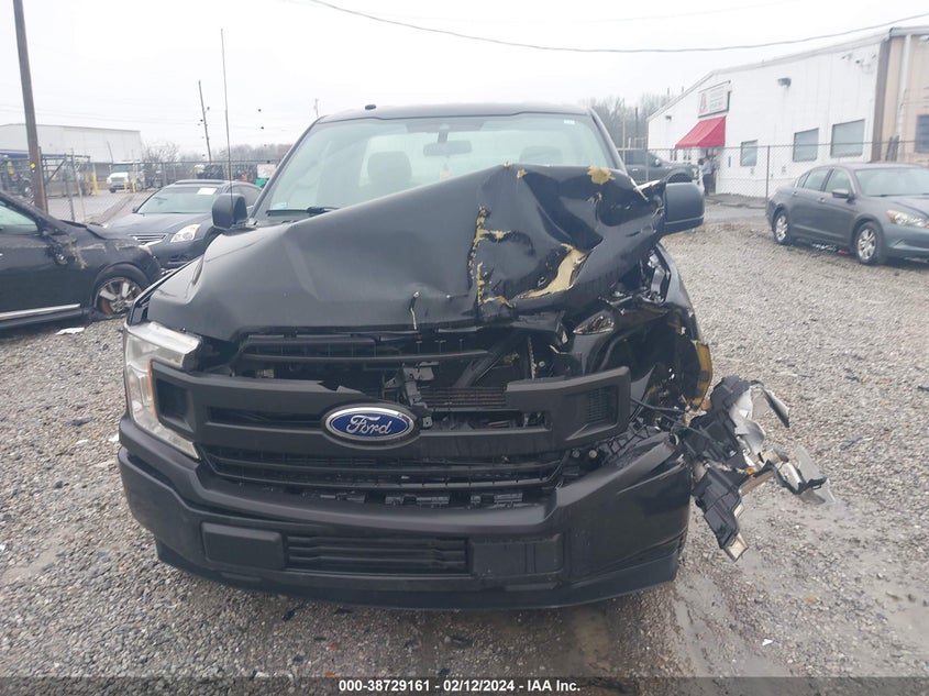 VIN 1FTMF1CB9KKD86833 2019 FORD F-150 XL