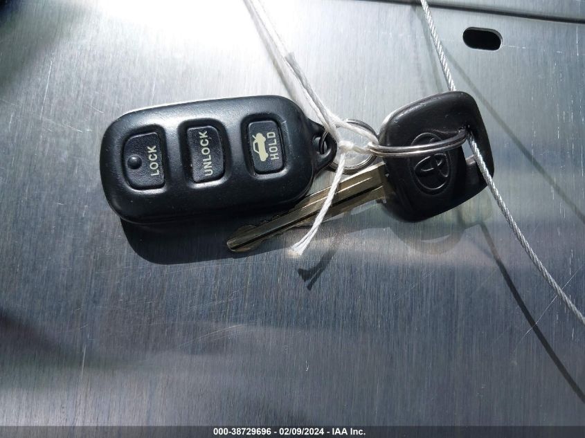 2004 Toyota Camry Le VIN: 4T1BE32K44U871536 Lot: 38729696