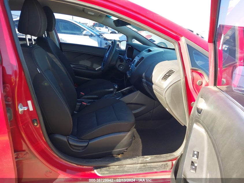 2016 KIA FORTE LX - KNAFK4A61G5562403