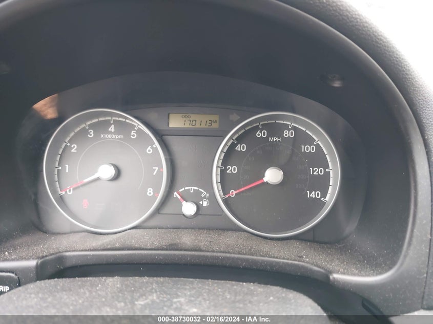 2010 HYUNDAI ACCENT VIN: KMHCM3AC6AU149904