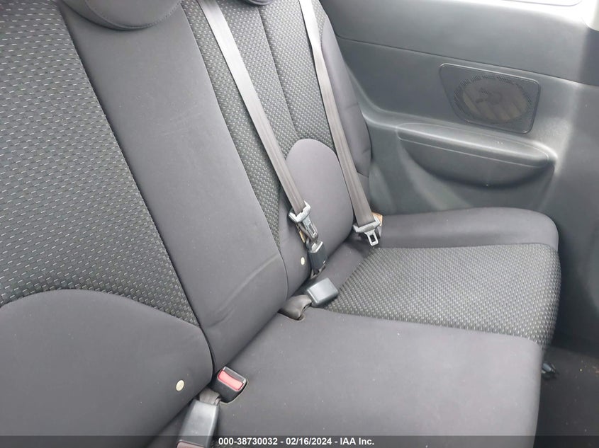 2010 HYUNDAI ACCENT VIN: KMHCM3AC6AU149904