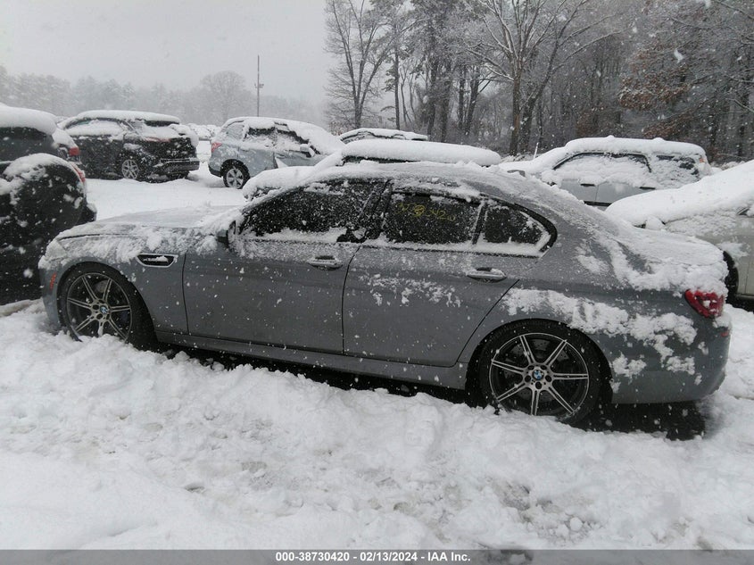 2014 BMW M5 - WBSFV9C51ED097614