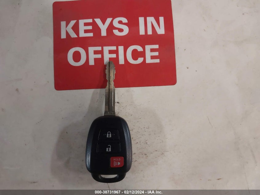 2015 TOYOTA RAV4 XLE - 2T3RFREV8FW375430