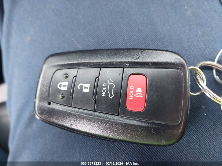 VIN 2T3E6RFV3NW034433 2022 TOYOTA RAV4 XSE