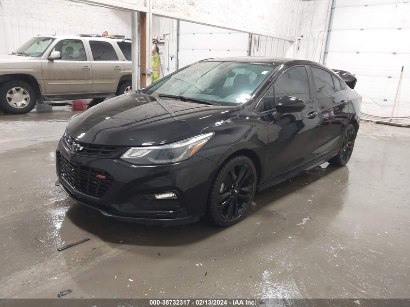 2018 CHEVROLET CRUZE LT AUTO - 1G1BE5SM7J7193059