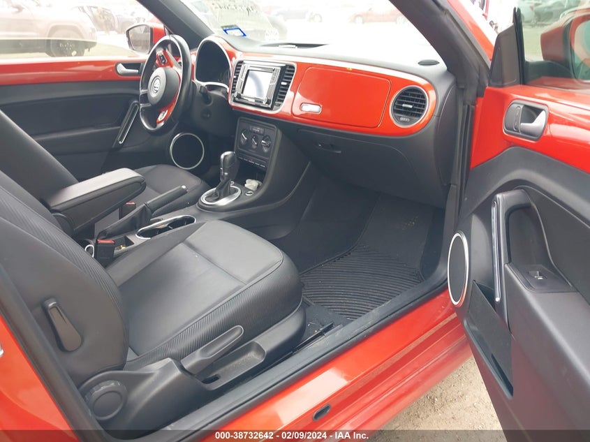 2016 VOLKSWAGEN BEETLE 1.8T SE - 3VW507AT4GM802384