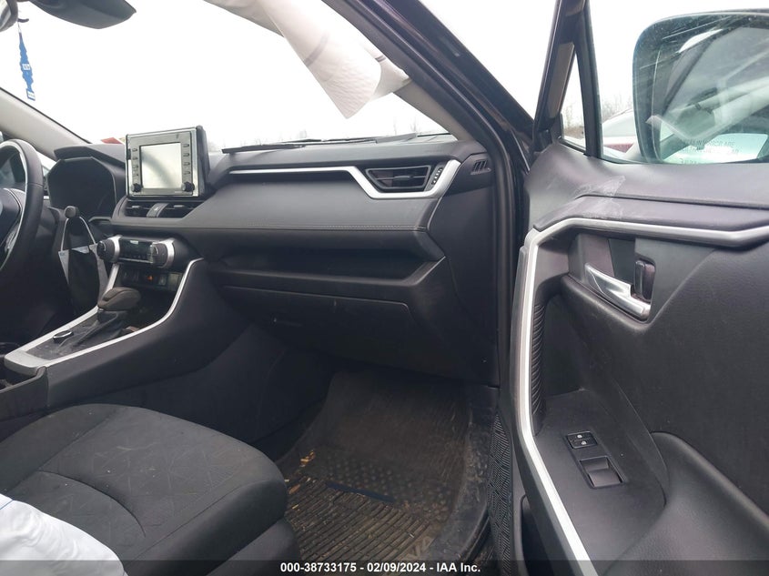 2020 TOYOTA RAV4 XLE HYBRID - 4T3RWRFV3LU006596