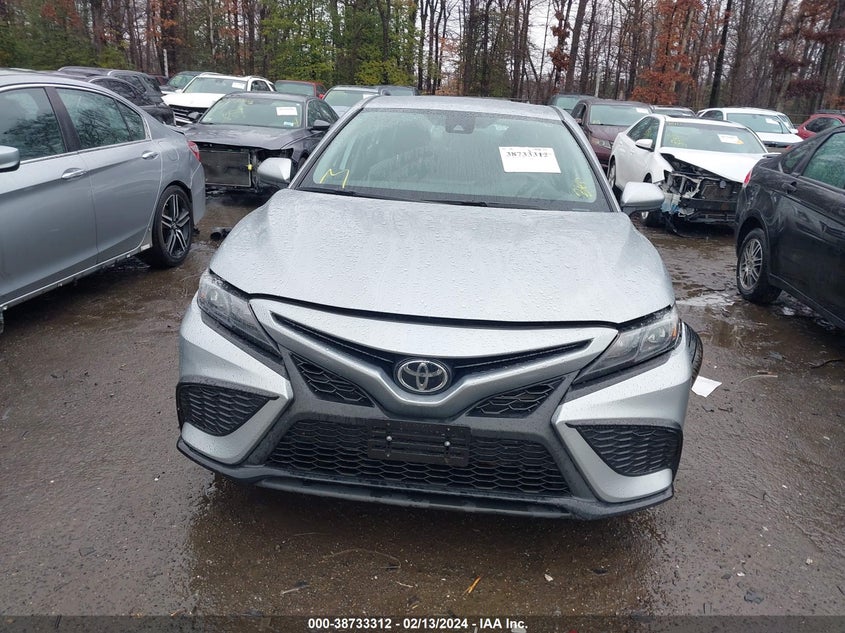 2021 TOYOTA CAMRY SE - 4T1G11AK4MU588657