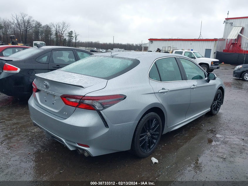 2021 TOYOTA CAMRY SE - 4T1G11AK4MU588657