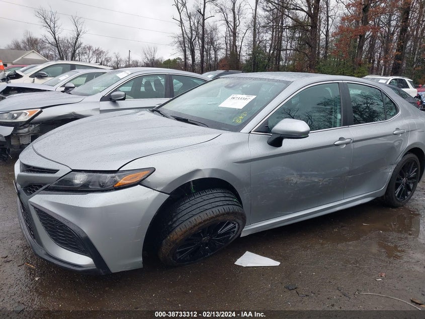 2021 TOYOTA CAMRY SE - 4T1G11AK4MU588657