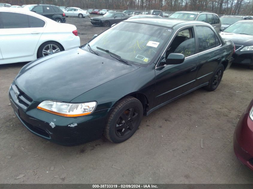 2000 Honda Accord 2.3 Se VIN: 1HGCG6698YA086960 Lot: 38733319