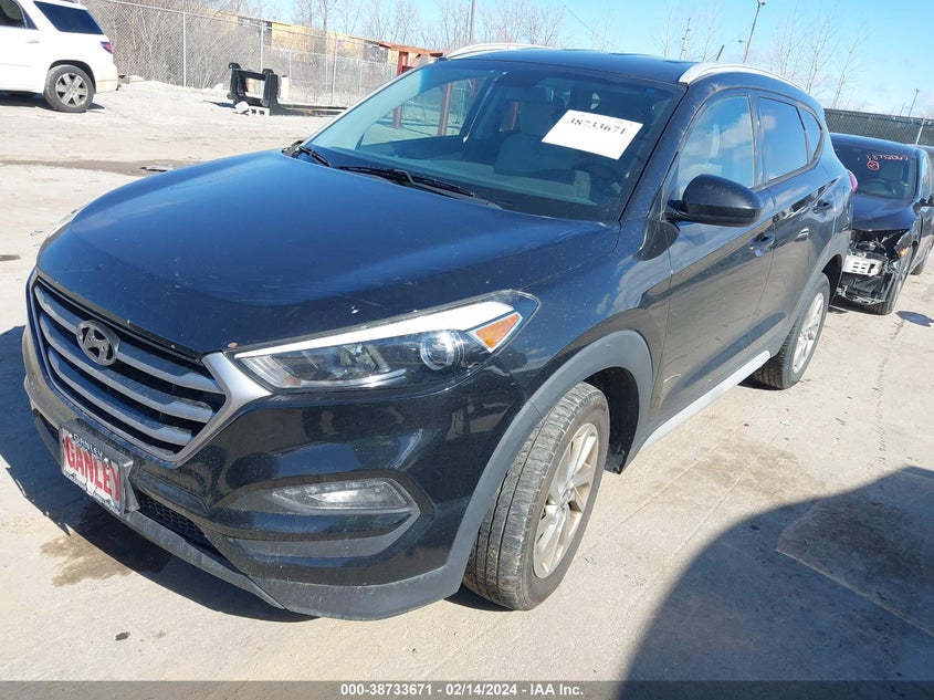2017 HYUNDAI TUCSON SE - KM8J3CA45HU390642