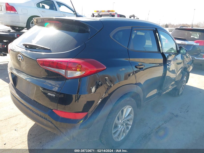 2017 HYUNDAI TUCSON SE - KM8J3CA45HU390642