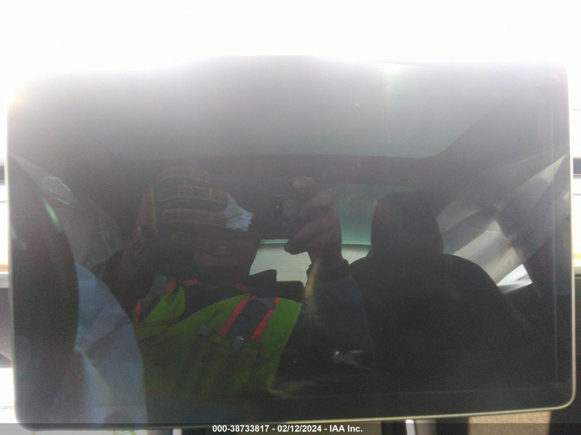 VIN 5YJ3E1EB2JF069290 2018 TESLA MODEL 3