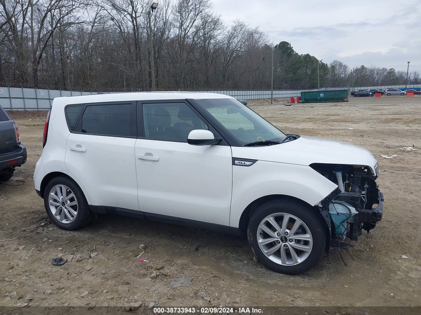 2018 KIA SOUL + - KNDJP3A51J7610462