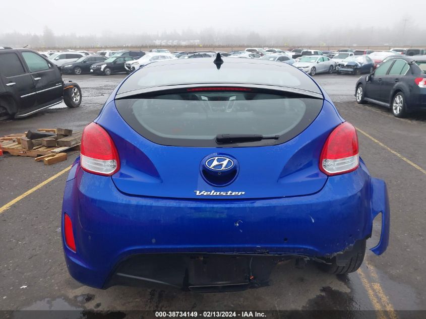 2013 Hyundai Veloster Base W/Black VIN: KMHTC6AD2DU149870 Lot: 38734149