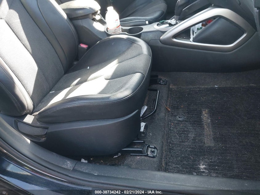 2012 Hyundai Veloster Base W/Black VIN: KMHTC6ADXCU061745 Lot: 38734242