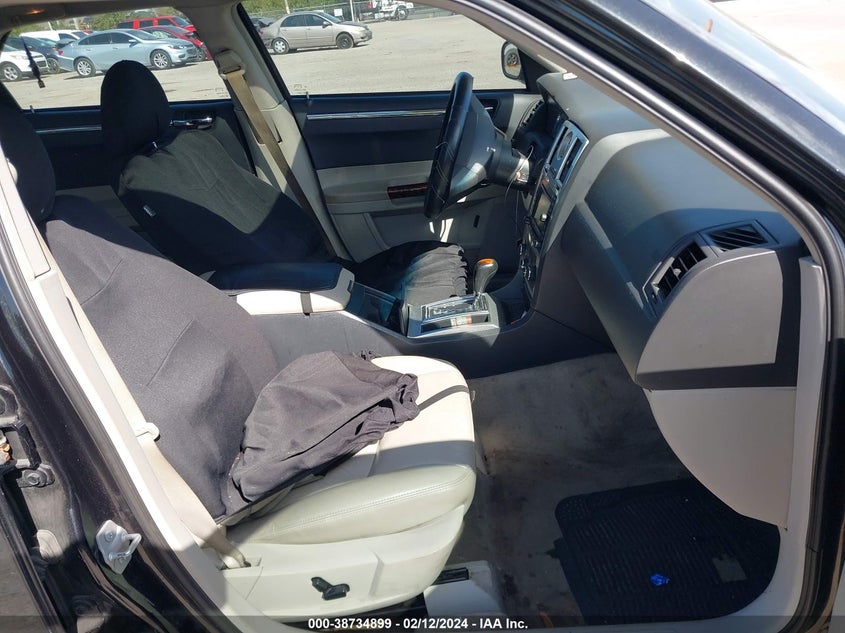 2007 Chrysler 300C VIN: 2C3KA63H27H840818 Lot: 38734899