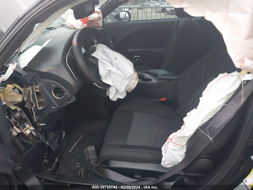 VIN 2C3CDZAG9HH640561 2017 DODGE CHALLENGER SXT