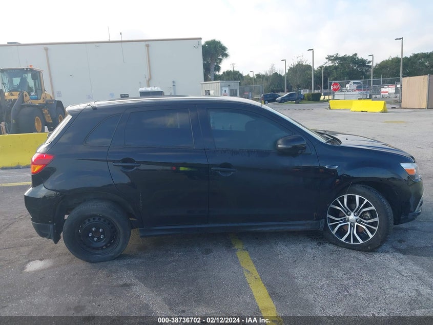VIN JA4AP3AU3KU033017 2019 MITSUBISHI OUTLANDER SPORT 2.0 ES