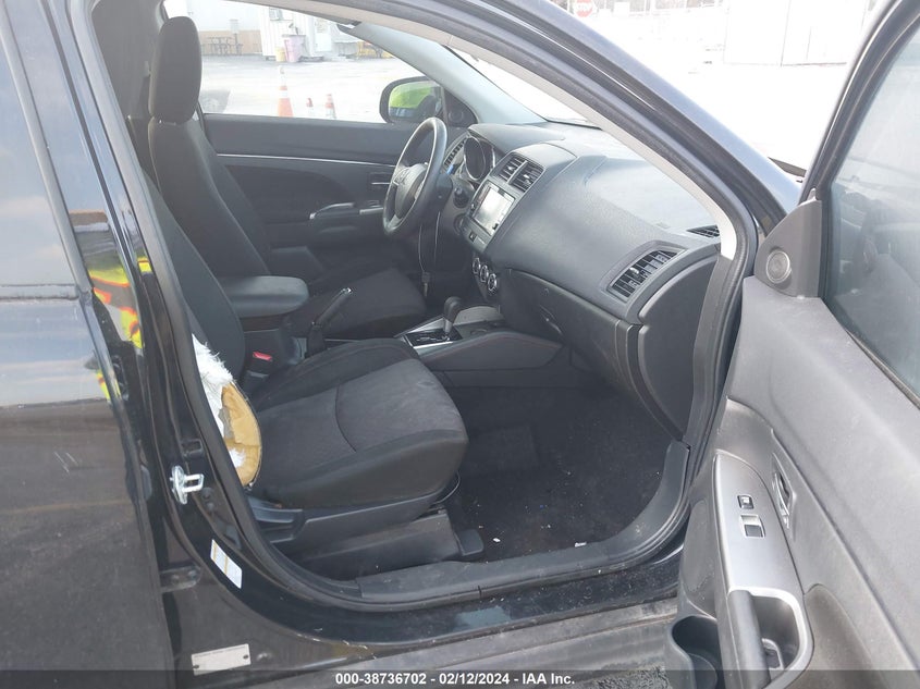 VIN JA4AP3AU3KU033017 2019 MITSUBISHI OUTLANDER SPORT 2.0 ES